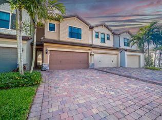 8312 Rearing Ln, Lake Worth, FL 33467