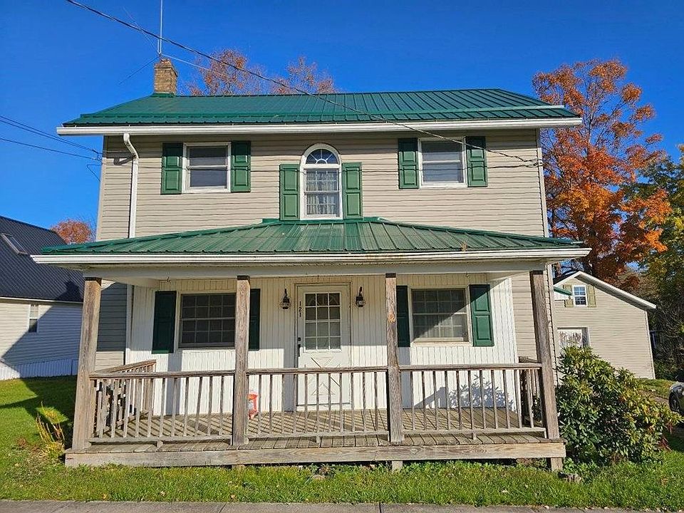 1st image of 121 S Forest St