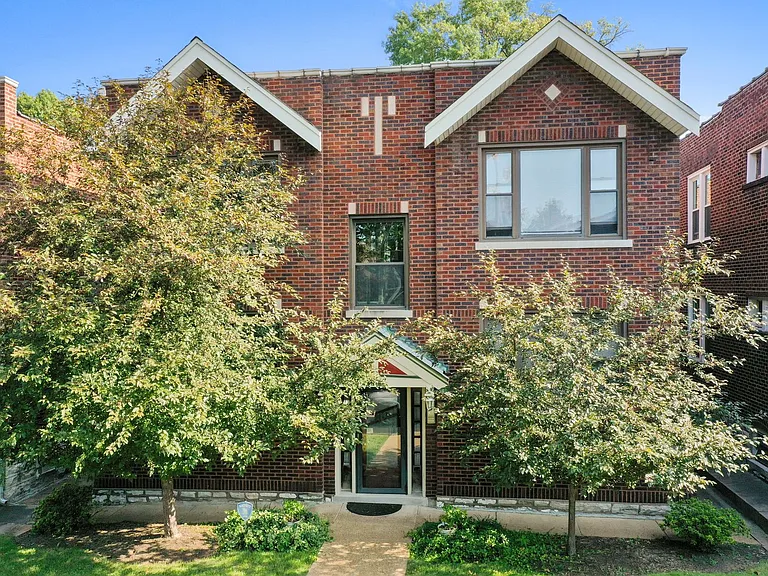 3637 Bowen — Photo 31