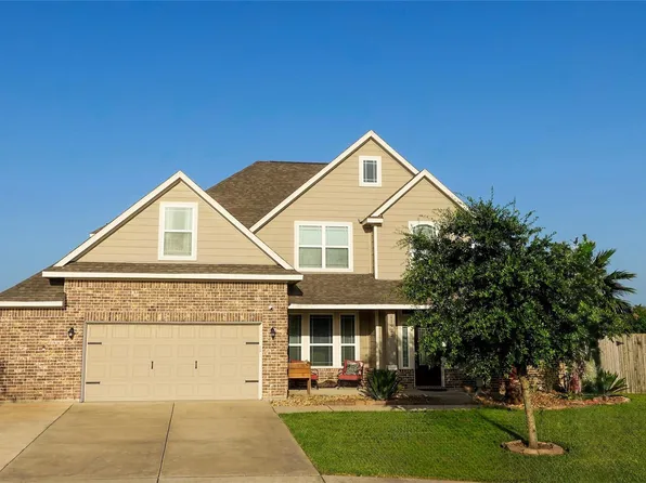 11922 Mulberry Dr, Mont Belvieu, TX 77535
