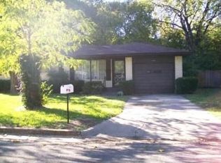 1504 Elizabeth St, Gainesville, TX 76240