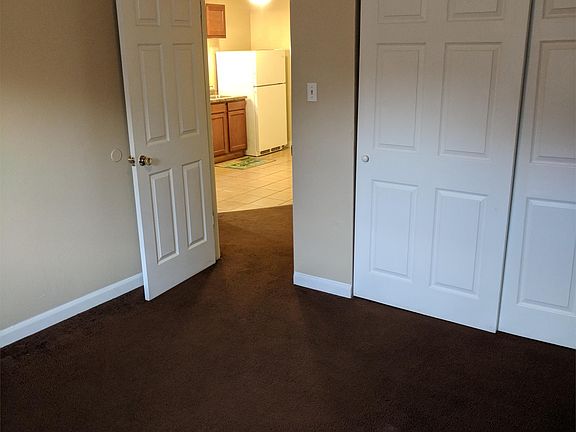 4th image of 2050 Yale Ave APT 32