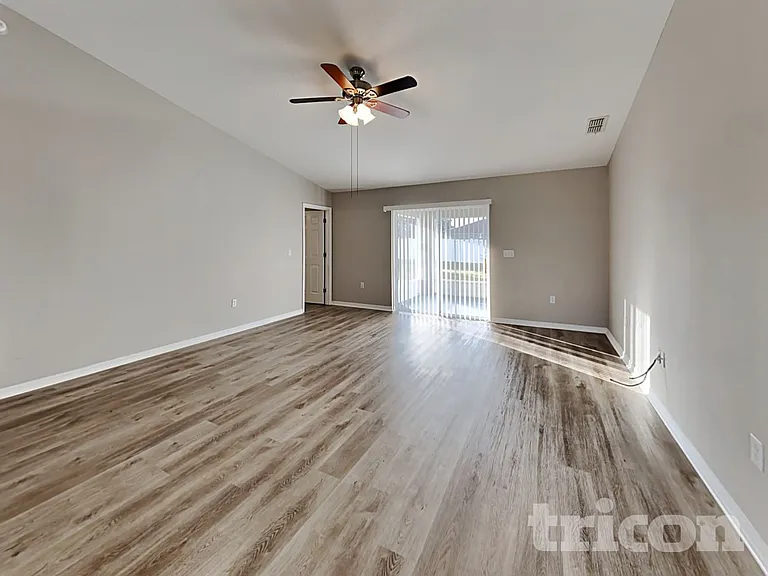 2075 Sunflower St — Photo 2