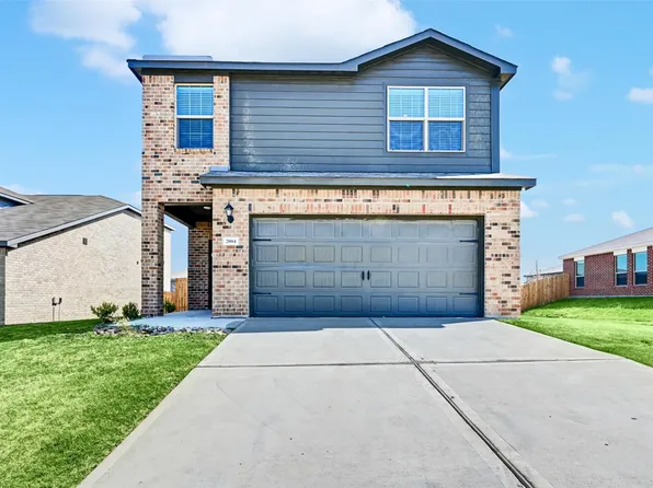 2004 Hialeah Dr, Seagoville, TX 75159