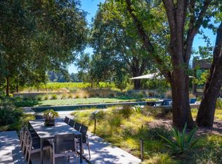 1083 Hedgeside Ave, Napa, CA 94558