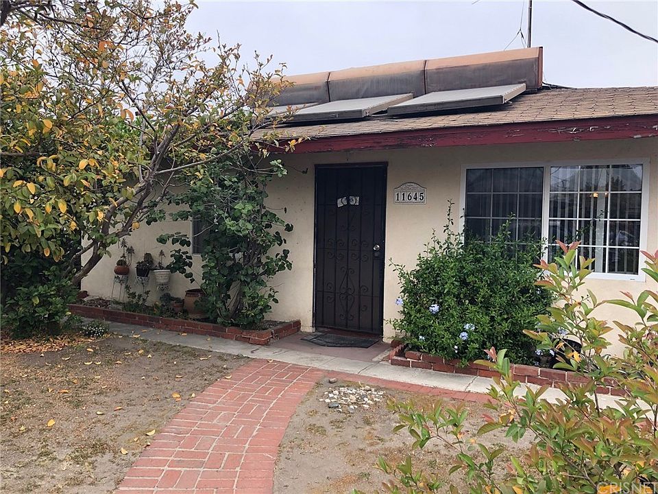 1st image of 11645 Arminta St