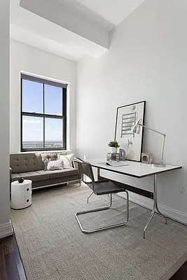 Sold by Compass | media 7