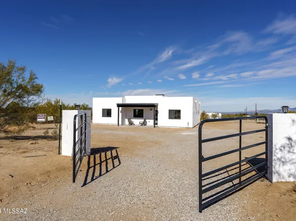 12760 W Hilltop Rd, Tucson, AZ 85736
