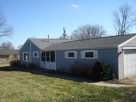 3rd image of 209 Peterson Ave