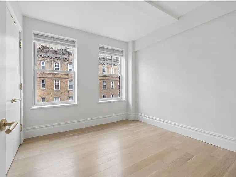 150 W 82nd St #8D — Photo 7