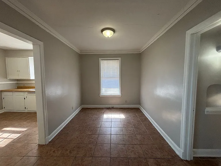 3733 Vernon Ave — Photo 10