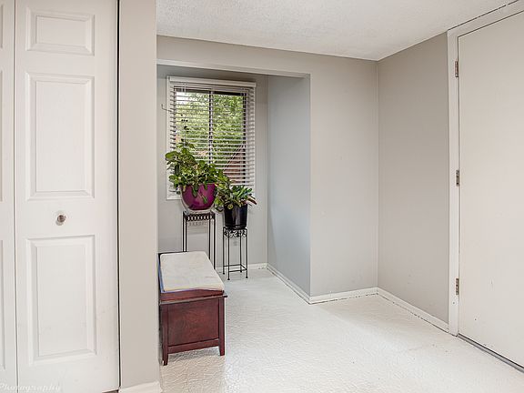 4th image of 11111 Cottonwood Dr #2C