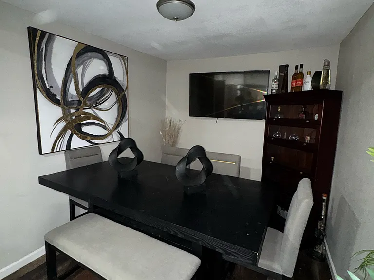 804 Skylark Dr — Photo 3