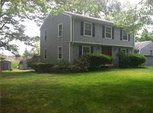 28 Oak Grove Ave, Barrington, RI 02806