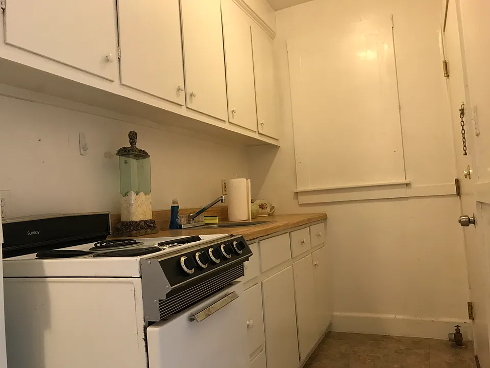 274 Amherst St #6