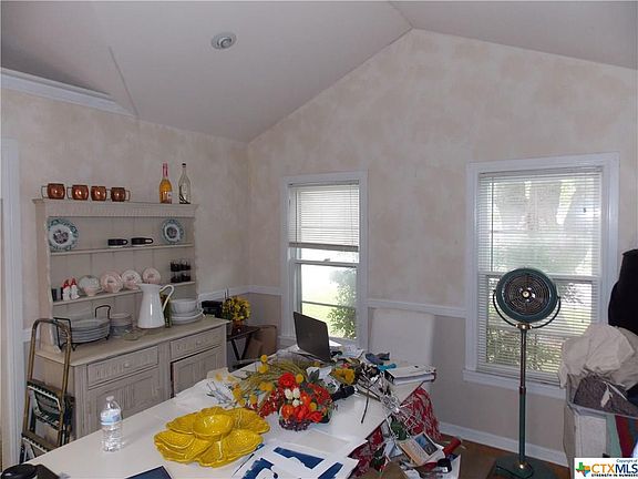5th image of 685 S Washington Ave