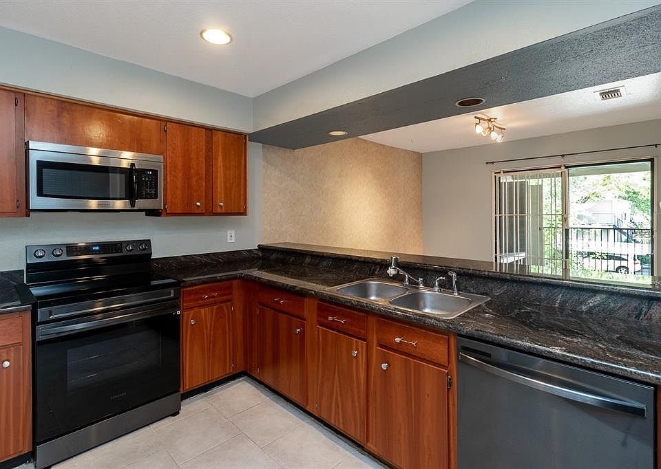 Cambridge Glen Condominiums Houston, TX Zillow