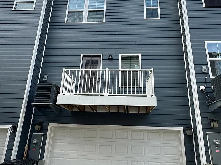 1222 Ashbury St — Photo 2