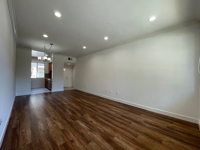 4105 Tujunga Ave #3 — Photo 7