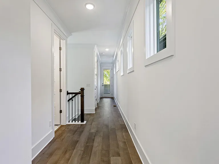 217 Eastmoreland St #A — Photo 41