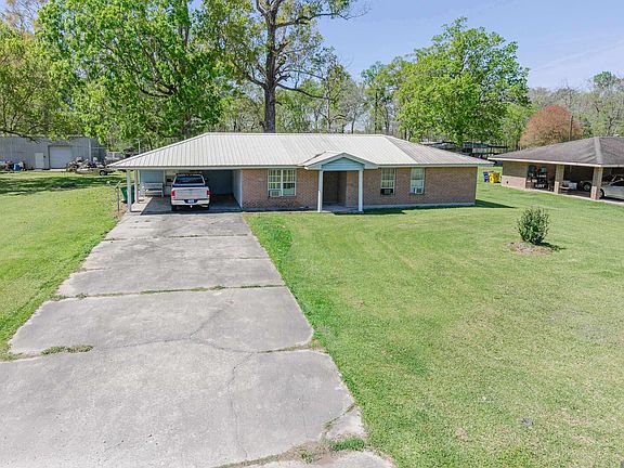 3rd image of 25380 Winter St