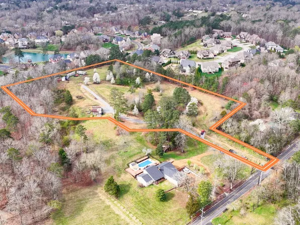 8794 Pine Ridge Rd, Ooltewah, TN 37363