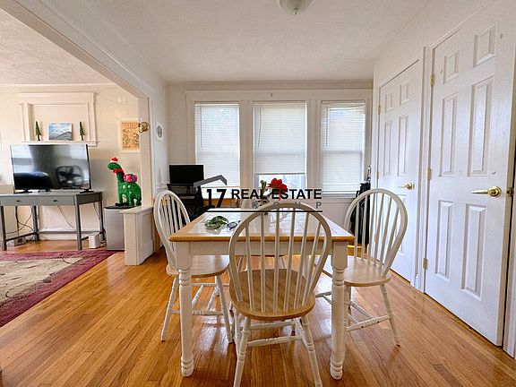 5th image of 223 Summer St APT 3L