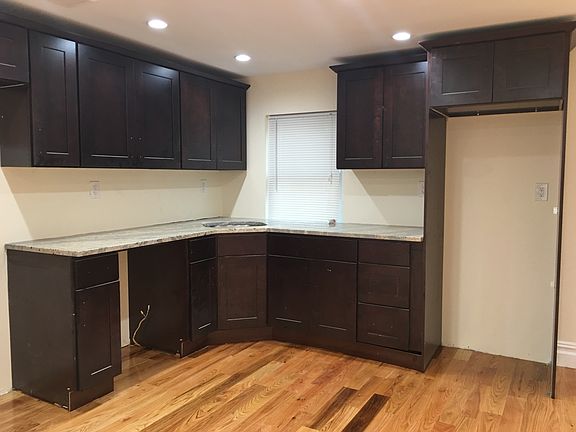 4th image of 19352 Williamson Ave