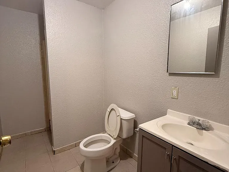 Unit Photo