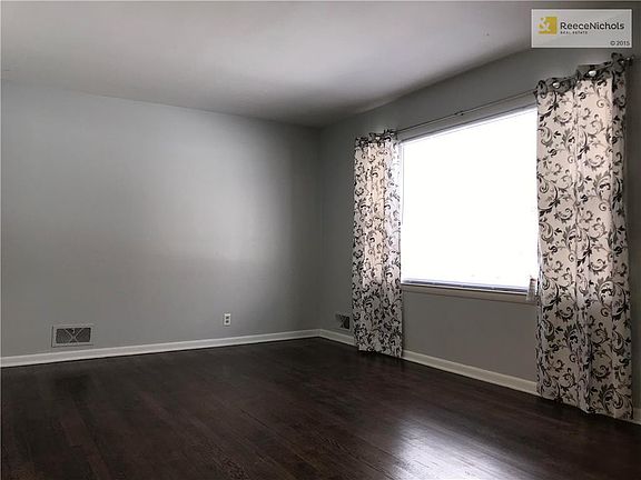 Front Living Room. Wood Floors All ReFinished