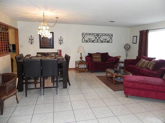 5th image of 634 Waterside Dr
