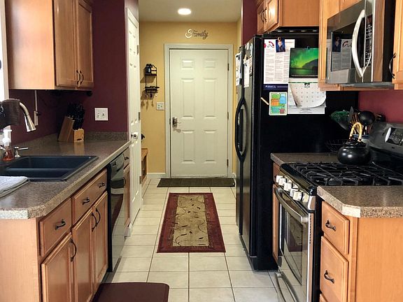 4th image of 71 Harrison Ave