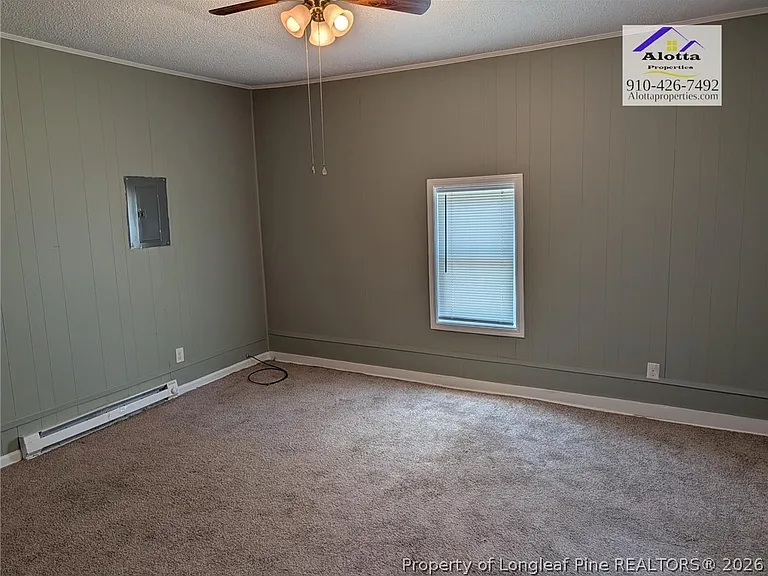 400 McLeod Rd — Photo 3