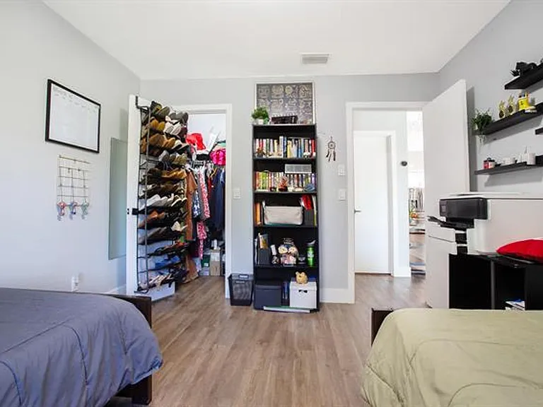 10048 SW 16th St #10048 — Photo 23