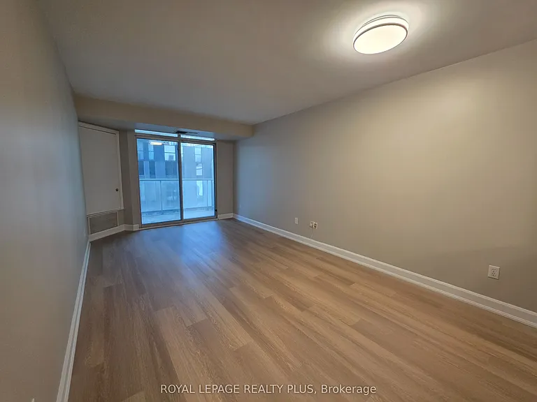 105 Victoria St #607 — Photo 6