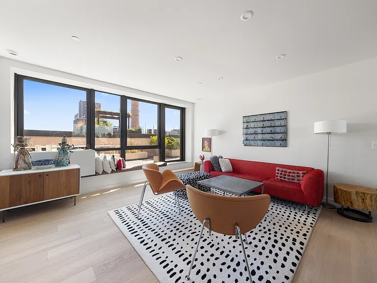 70 Berry St #PHA — Photo 4