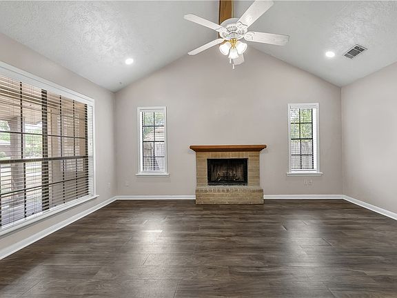 3rd image of 3311 Bahia Dr