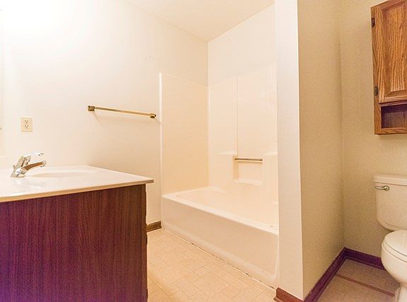 5th image of 1064 Pebble Dr