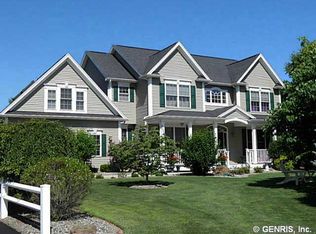 1035 Castle Bridge Xing, Webster, NY 14580