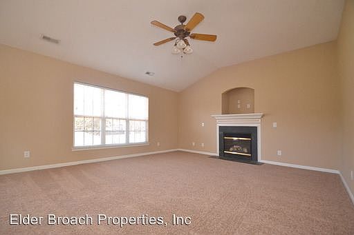 3rd image of 6131 Gatesville Ln