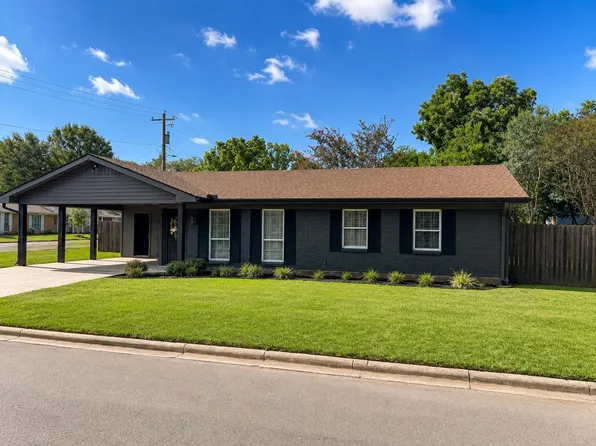 106 E Neal St, Carthage, TX 75633