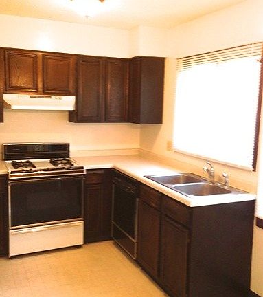 5th image of 278 Cambria Ct