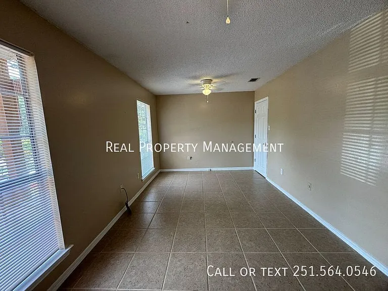 7969 Pine Springs Dr — Photo 9