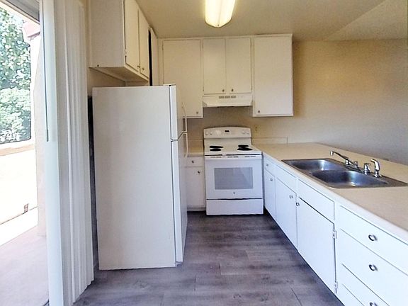 3rd image of 673 San Pedro Ln
