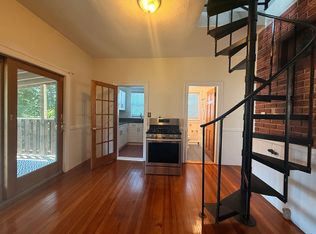 17 Evergreen St FLOOR 3, Providence, RI 02906