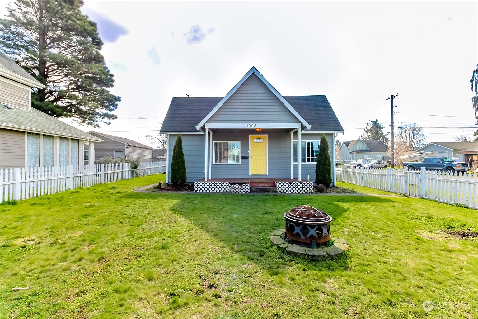 1004 E 34th Street photo 1