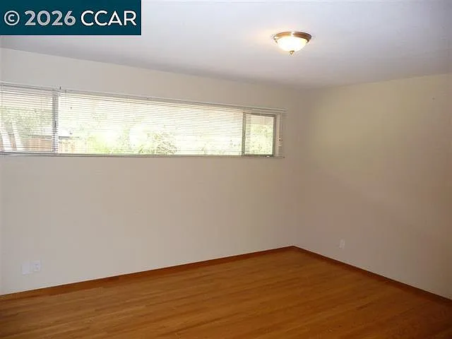 324 Glendora Cir — Photo 7