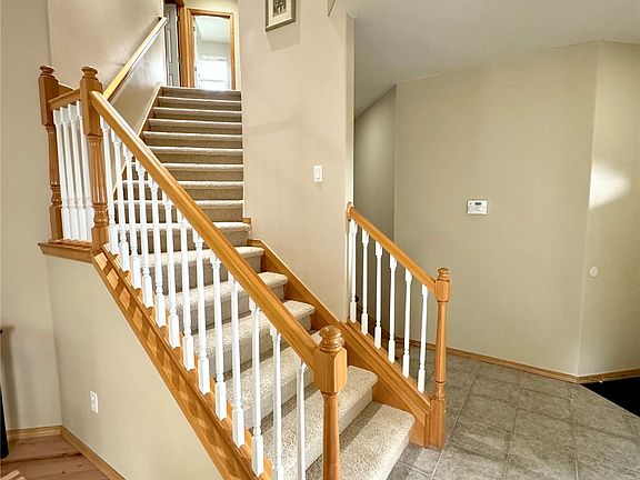 4th image of 631 79th Drive NE