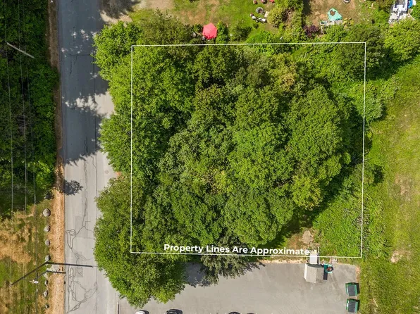 581 Macmillan Dr, Sayward, BC V0P 1R0