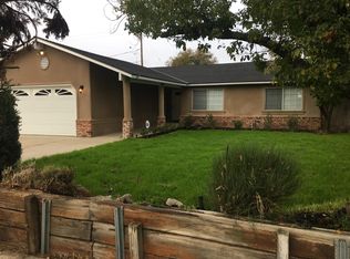 3206 Claremont Ave, Clovis, CA 93611